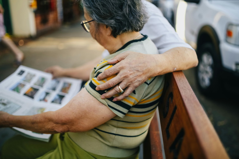 Sostenere chi sostiene: le famiglie e l’Alzheimer in casa